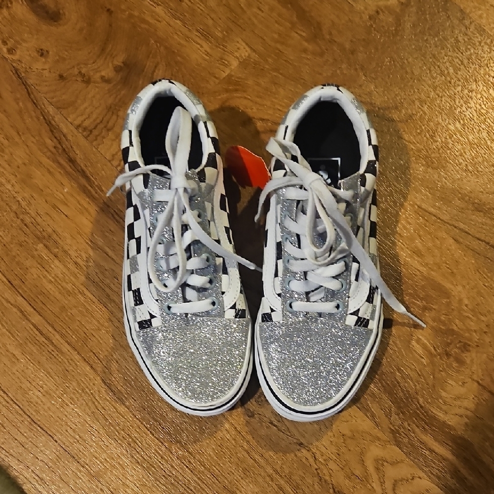 NWT Vans Old Skool Checkered Sparkly Sneakers Size 3.5